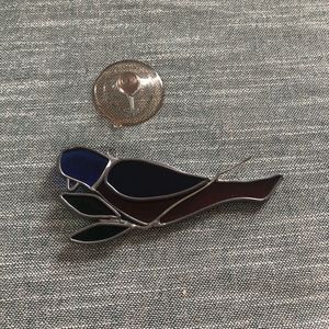 Tiffany Stained Glass Collectors Vintage Glass Sun Catcher “Bird of Love”.